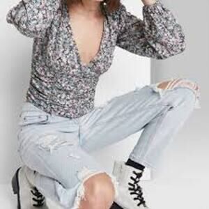 2/$30 Wild Fable Medium Womens Y2K Inpsired Floral Cinched V Neck Crop Top